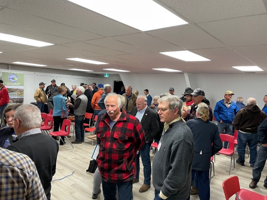 attendees-alberta-discuss-smmr-2022