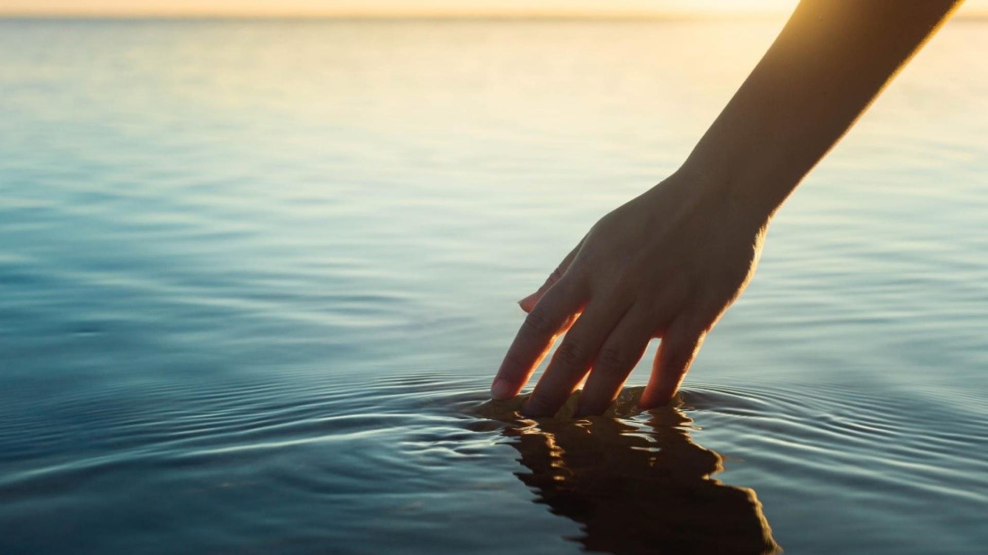 hand trails water great lakes 