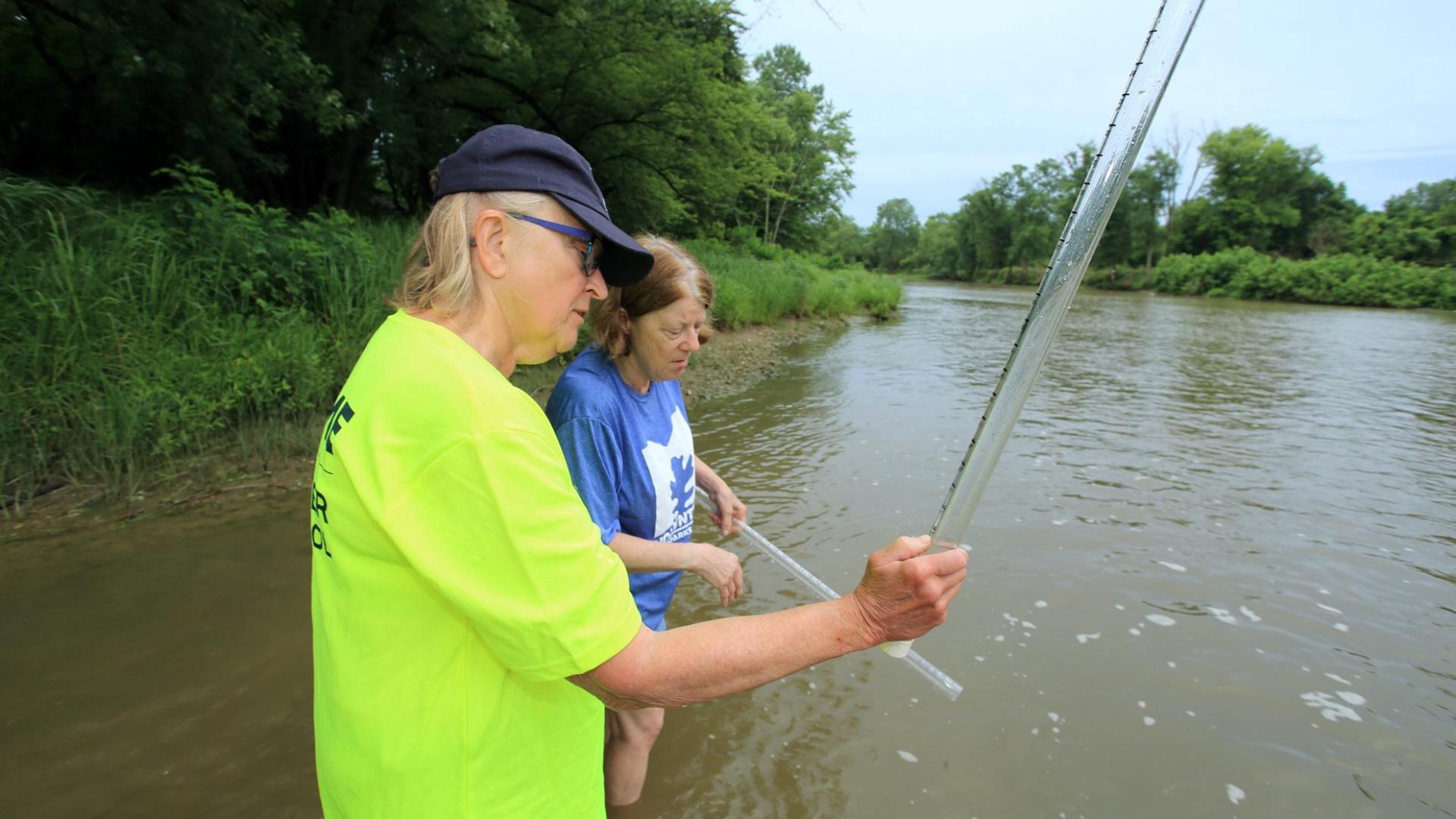 metroparks volunteer water sample community science lake erie 