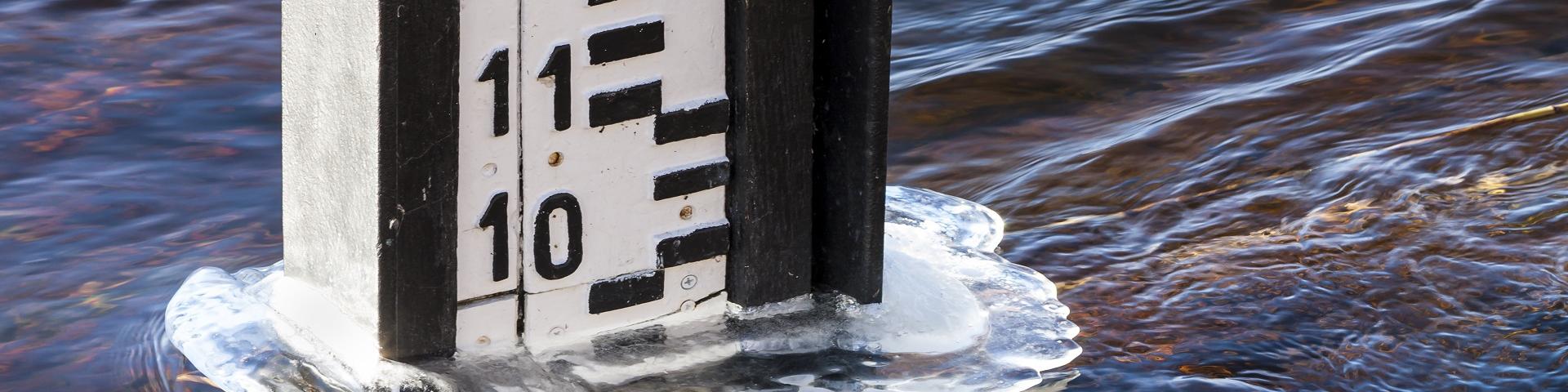 Water level indicator