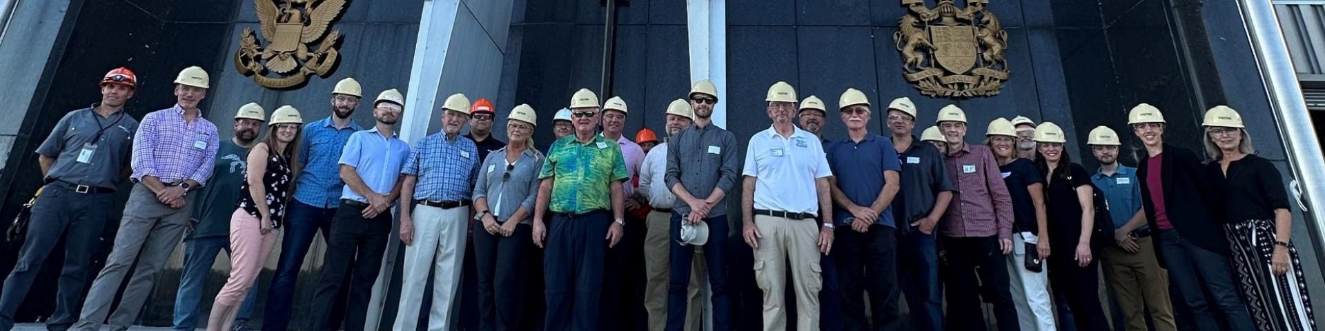 Picture of the GLAM's PAG members at the Moses-Saunders Dam