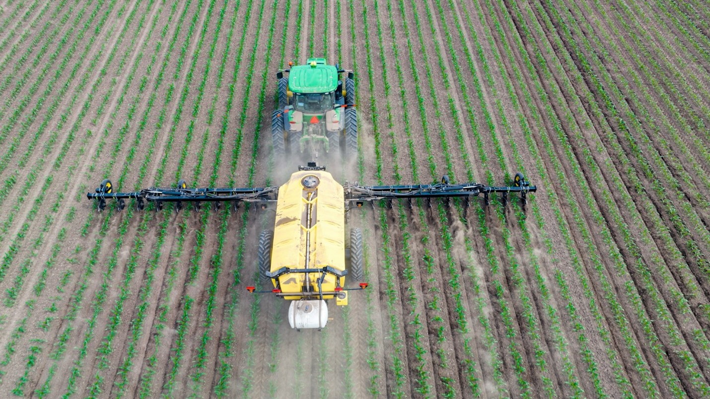 tractor fertilizer crops nonpoint agricultural runoff